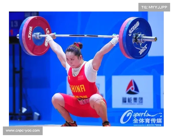 世界举重锦标赛：李大银打破抓举世界纪录，中国队单日揽三金